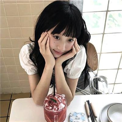 壁花女孩梦游中